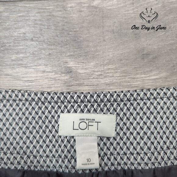 Loft Mini Skirt Size 10 - Picture 2 of 5